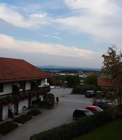 Отель Zur Post Fromel Бюхльберг