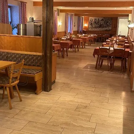 Hotel Zur Post Fromel